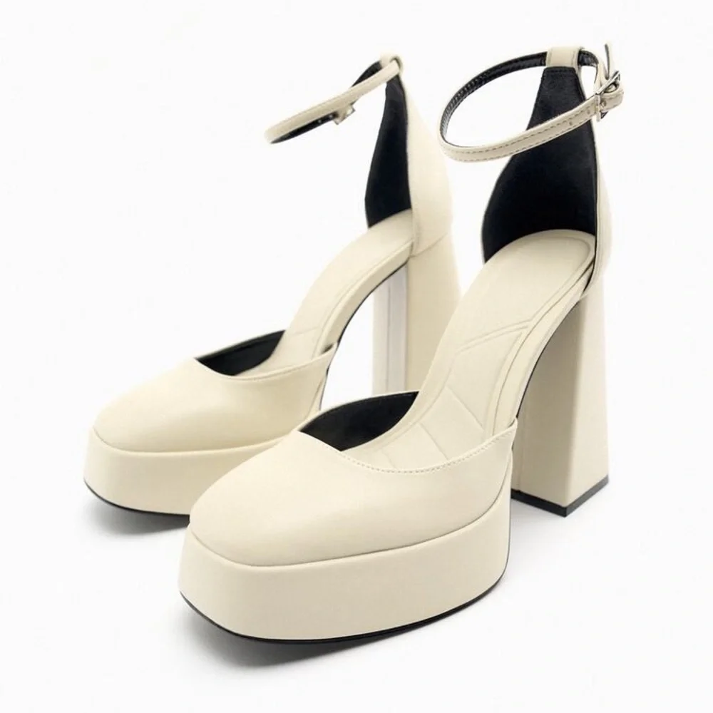 NWOT. Zara Cream Chunky High Heel Platform Shoes. Size 9/Eur 40.